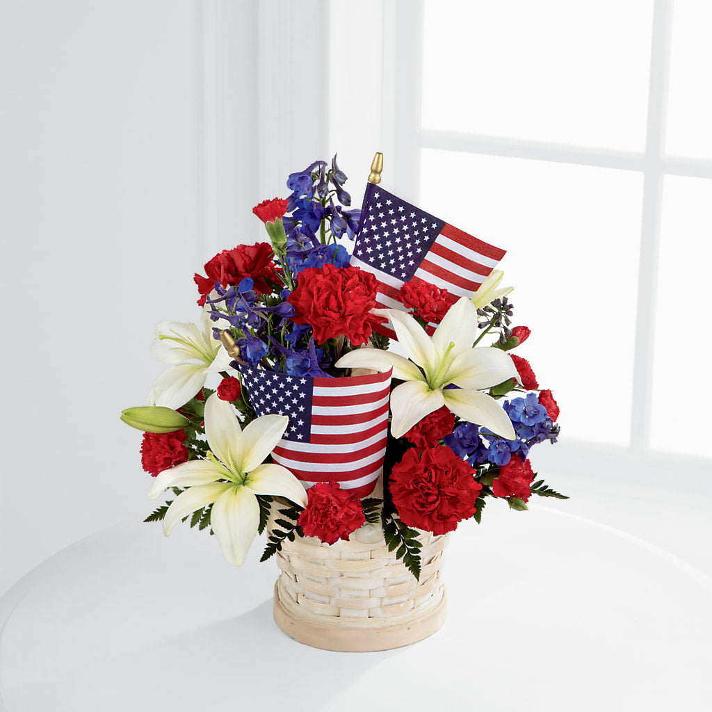 American Glory Bouquet – Lynchburg Leo Wood Florist, Lynchburg VA