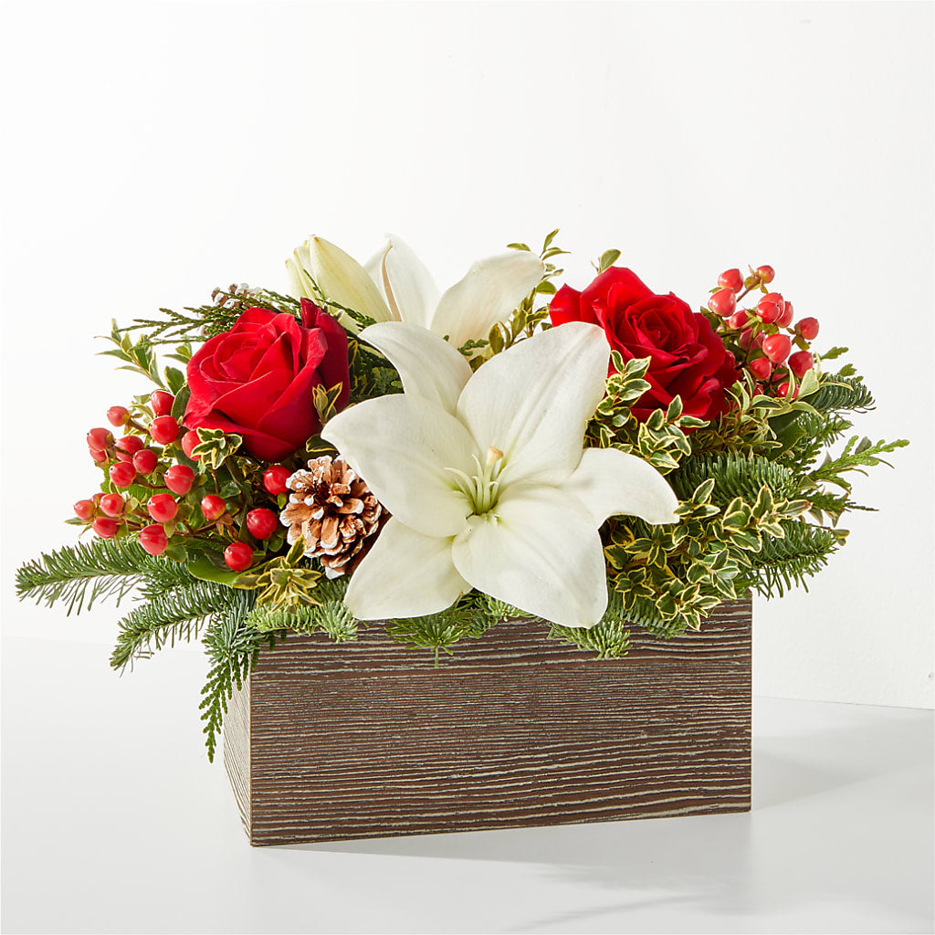 Snowy Wonderland Bouquet – Lynchburg Leo Wood Florist, Lynchburg VA