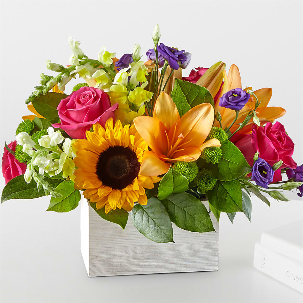 Best Day Box Bouquet – Lynchburg Leo Wood Florist, Lynchburg VA