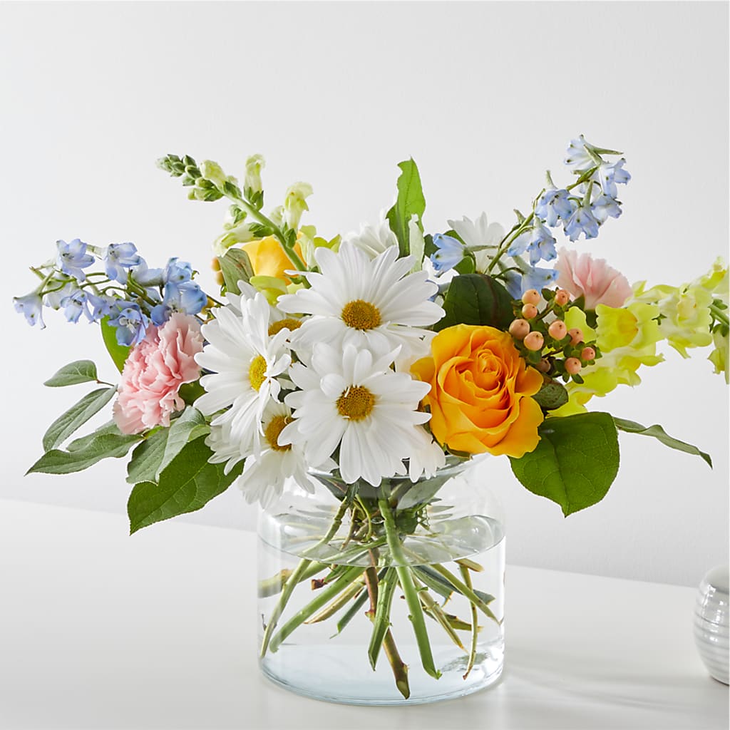 Sun Salutation Bouquet – Lynchburg Leo Wood Florist, Lynchburg VA