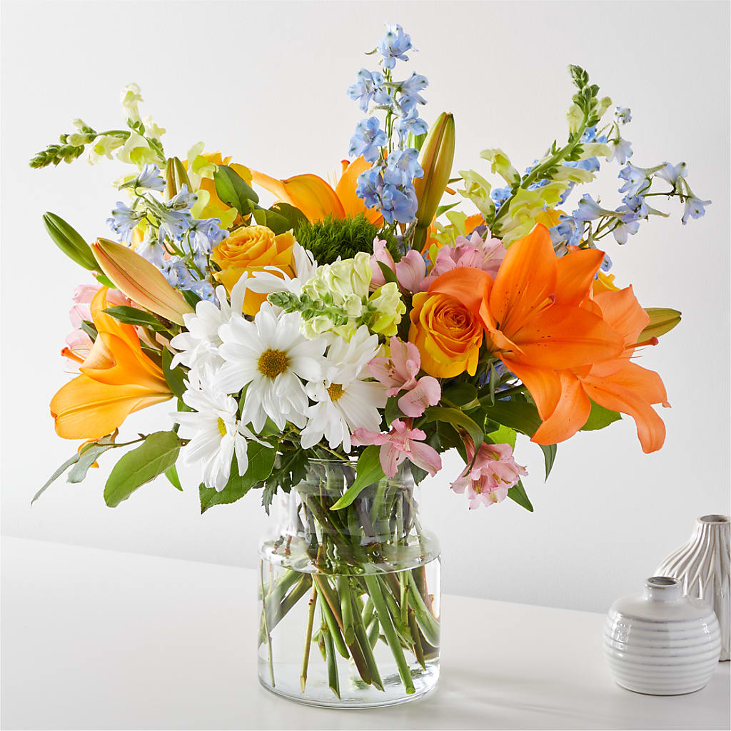 Sun Salutation Bouquet – Lynchburg Leo Wood Florist, Lynchburg VA