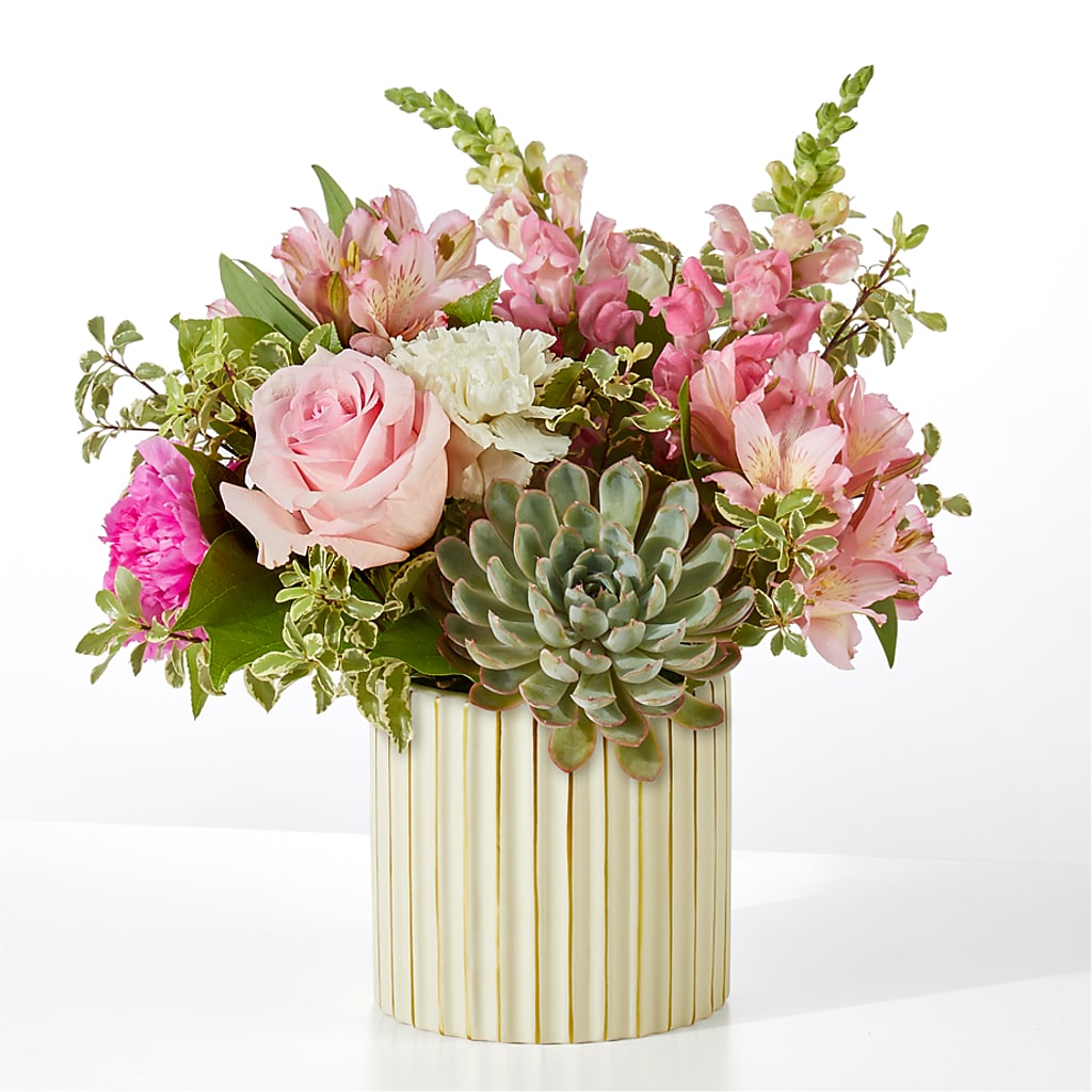 Magenta Musings Bouquet – Lynchburg Leo Wood Florist, Lynchburg VA