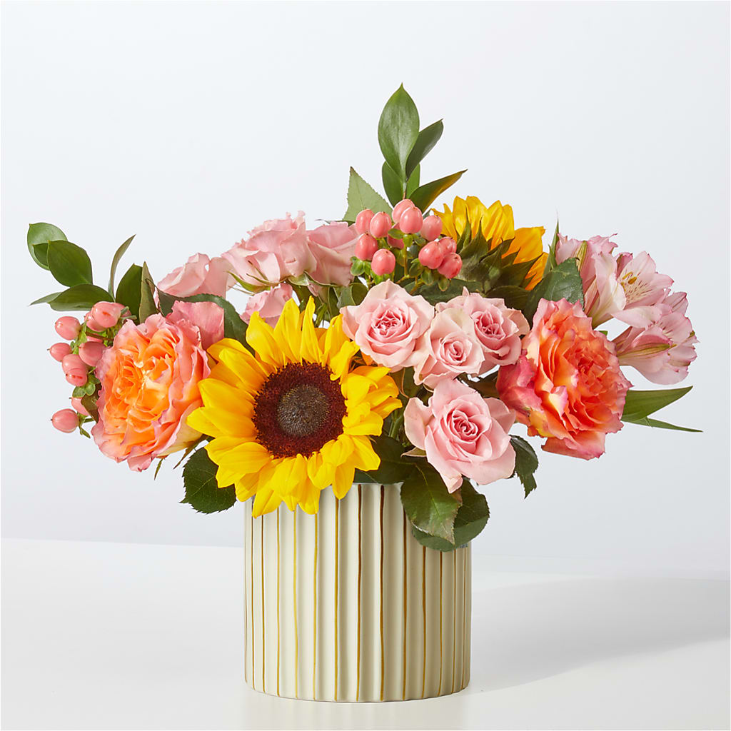 Sun's Out Bouquet – Lynchburg Leo Wood Florist, Lynchburg VA