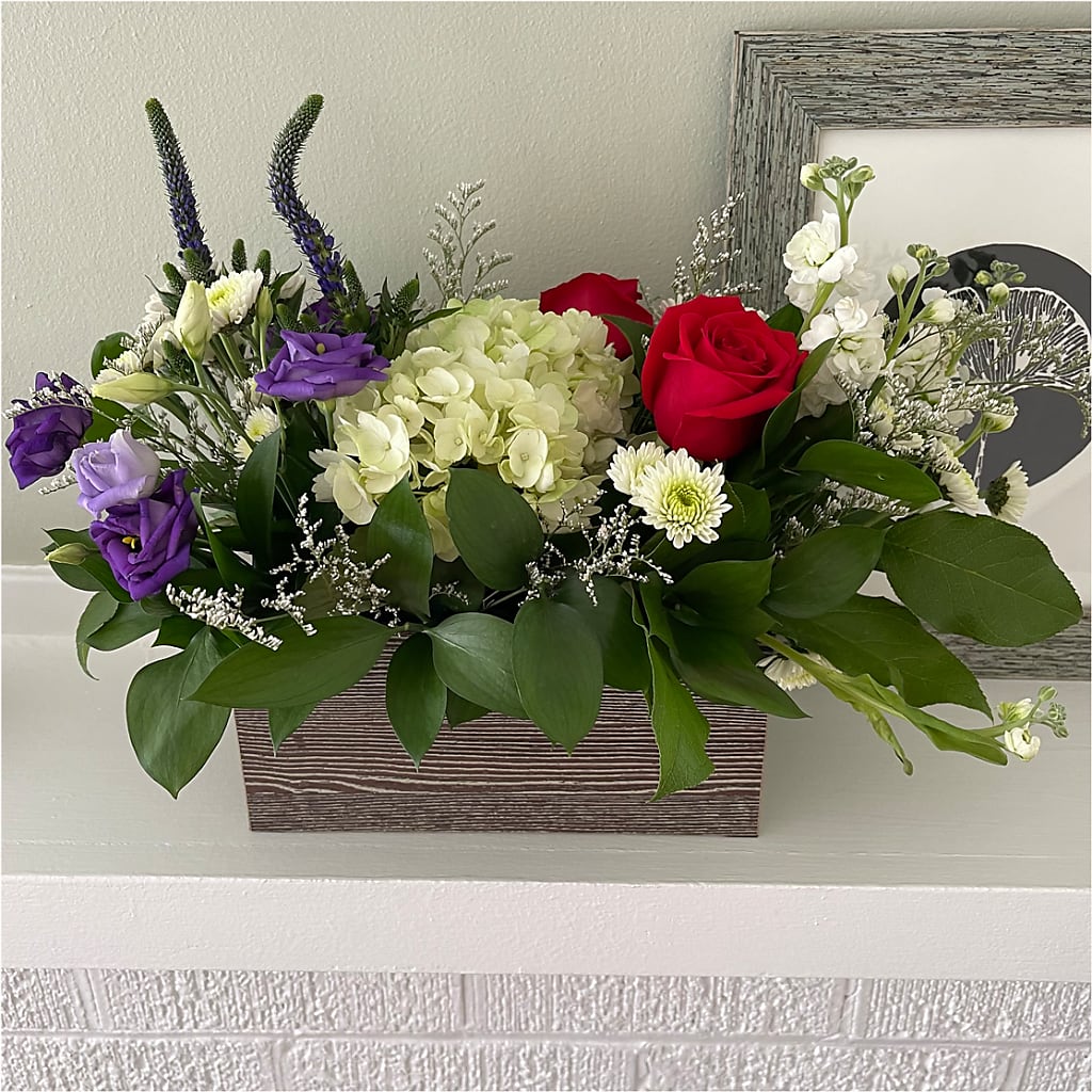 Sweet Magnolia Bouquet – Lynchburg Leo Wood Florist, Lynchburg VA