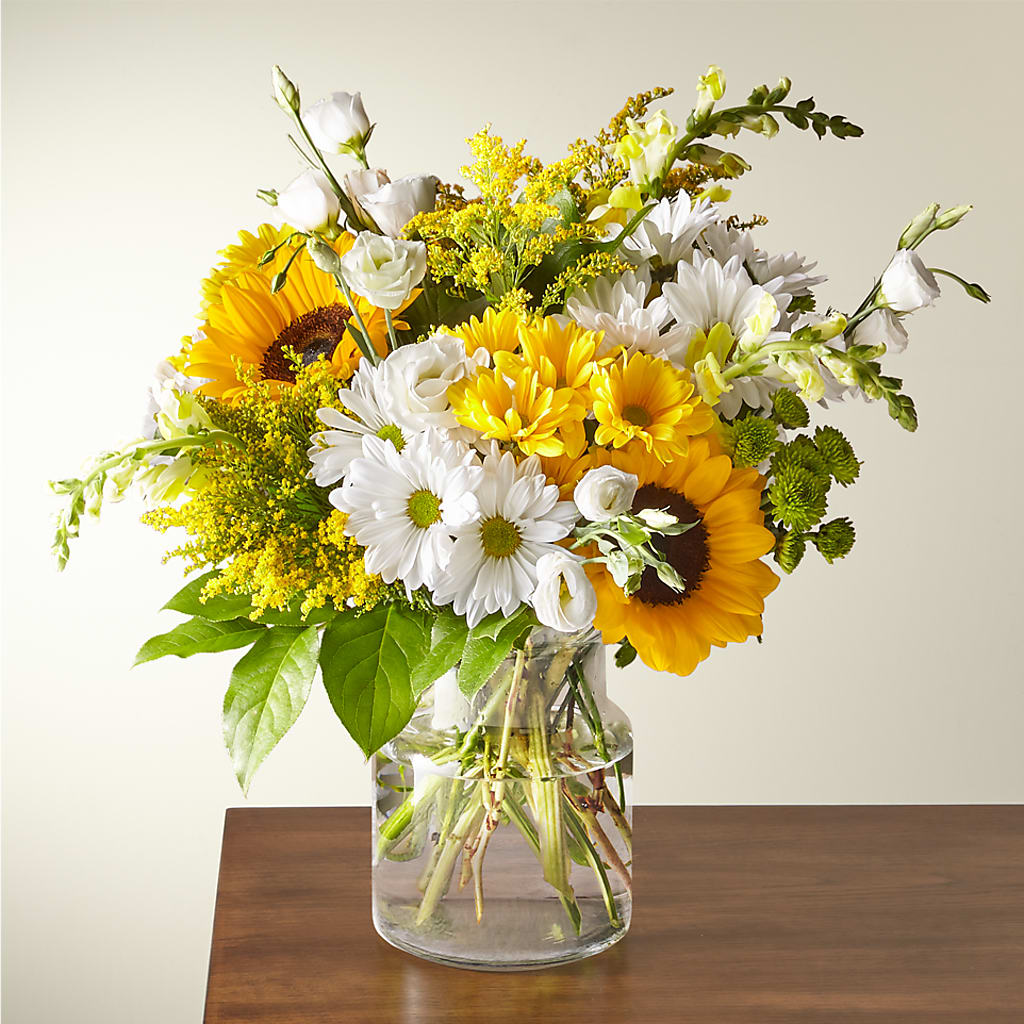 Hello Sunshine Bouquet – Lynchburg Leo Wood Florist, Lynchburg VA