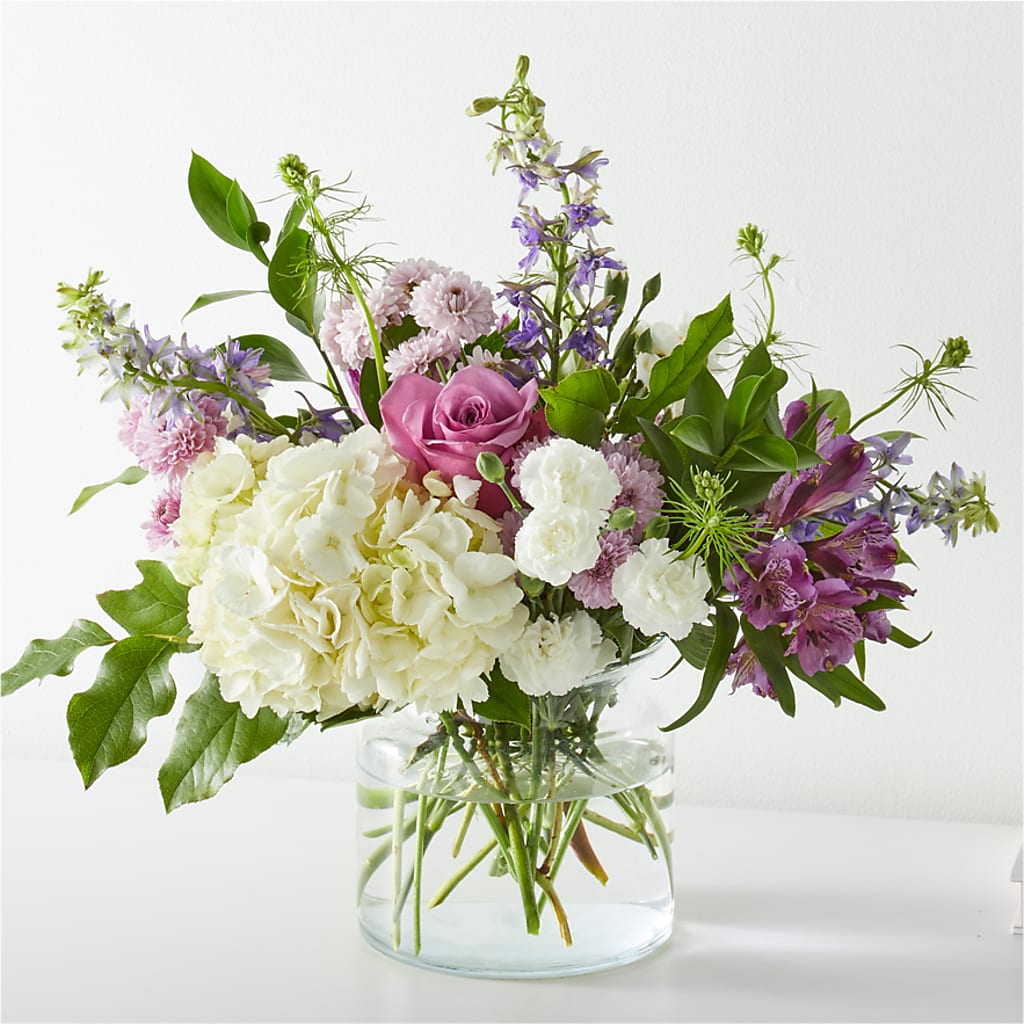 Violet Caress Bouquet – Lynchburg Leo Wood Florist, Lynchburg VA