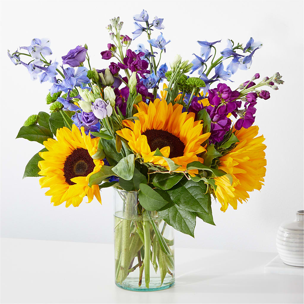Catching Rays Bouquet – Lynchburg Leo Wood Florist, Lynchburg VA