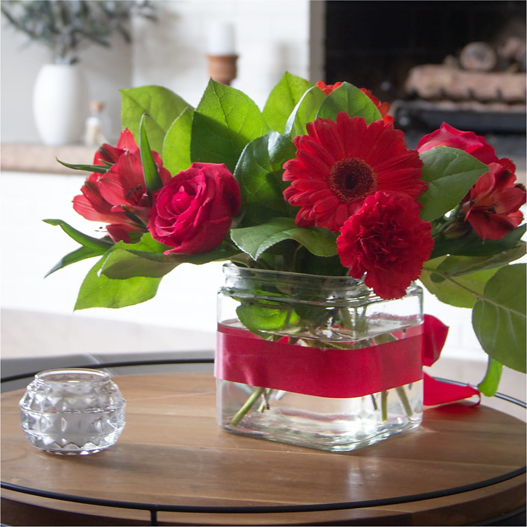 Red Hot Bouquet – Lynchburg Leo Wood Florist, Lynchburg VA