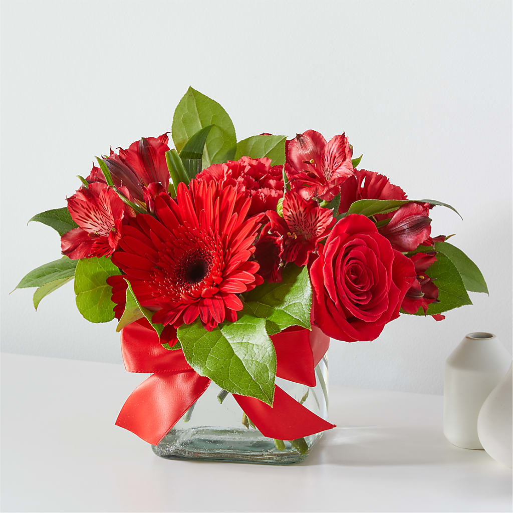Red Hot Bouquet – Lynchburg Leo Wood Florist, Lynchburg VA