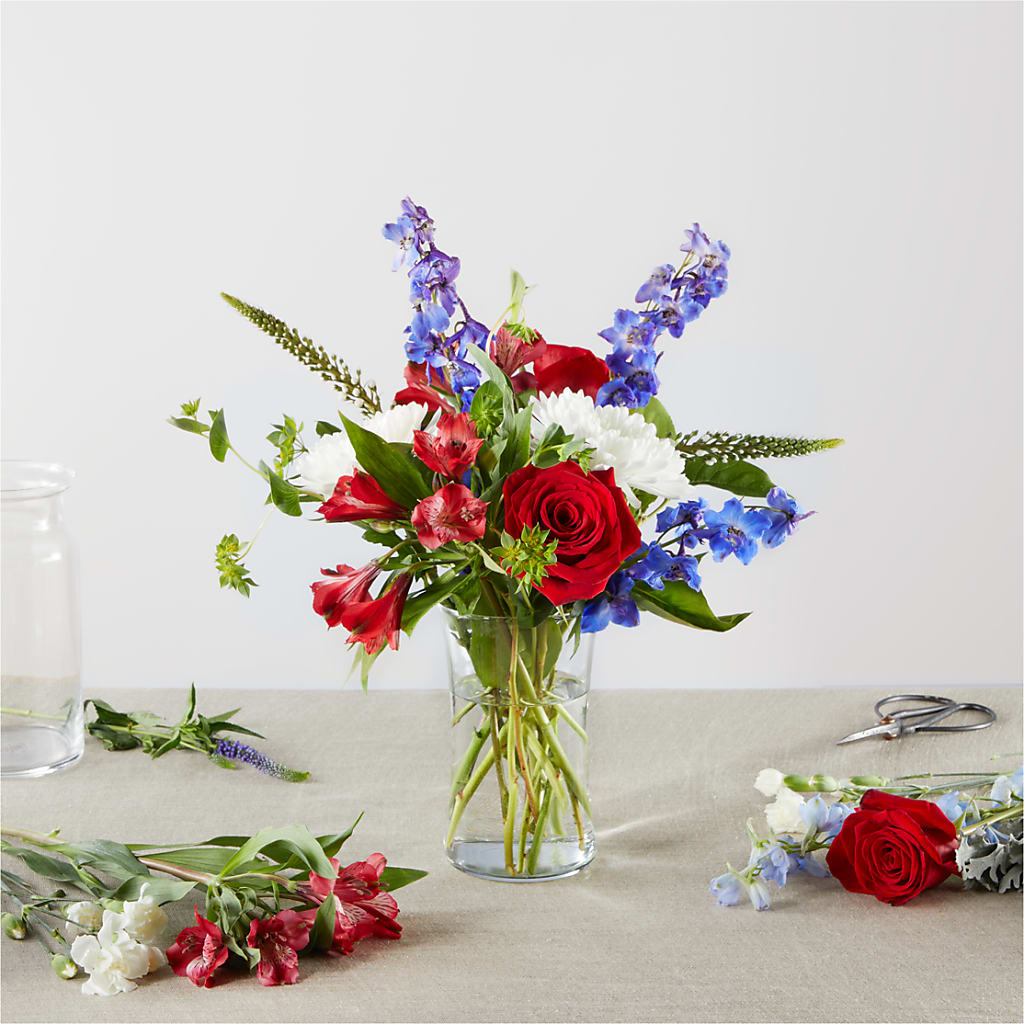 Star Spangled - A Florist Original – Lynchburg Leo Wood Florist, Lynchburg VA
