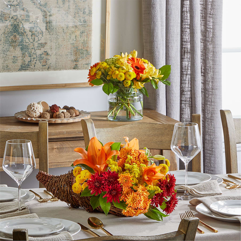 Blooming and Blessed Bundle – Lynchburg Leo Wood Florist, Lynchburg VA