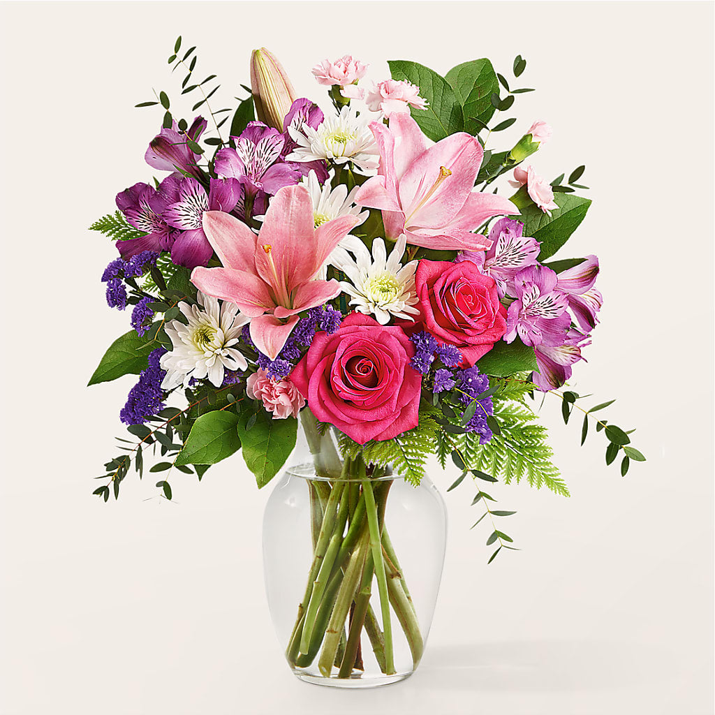 Lace & Pearls Bouquet – Lynchburg Leo Wood Florist, Lynchburg VA
