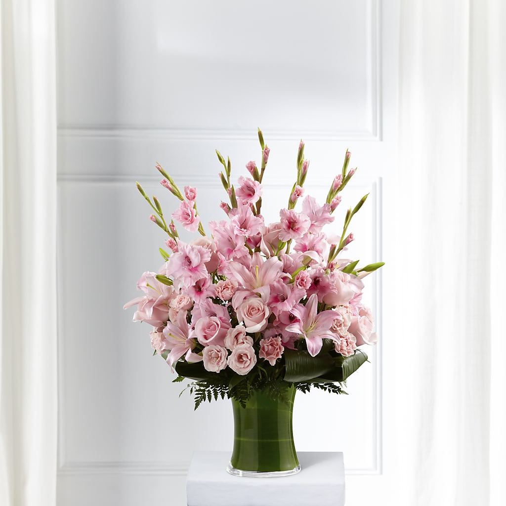 Lovely Tribute Bouquet – Lynchburg Leo Wood Florist, Lynchburg VA