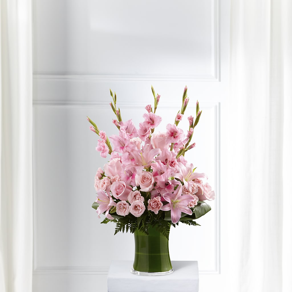 Lovely Tribute Bouquet – Lynchburg Leo Wood Florist, Lynchburg VA