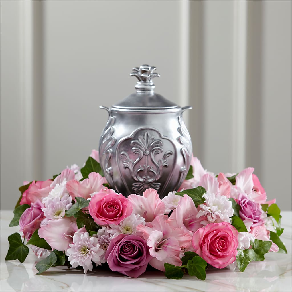 Glorious Tribute Arrangement – Lynchburg Leo Wood Florist, Lynchburg VA