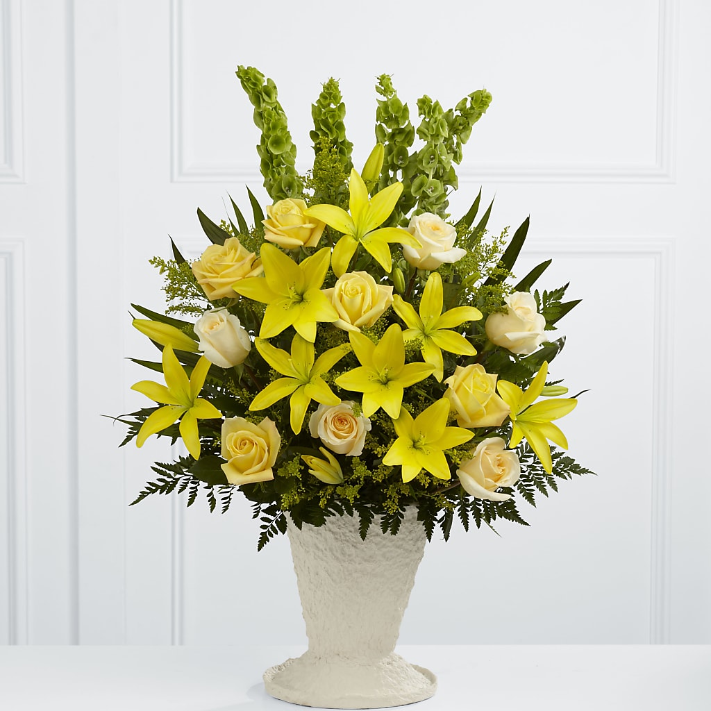 Golden Memories Arrangement – Lynchburg Leo Wood Florist, Lynchburg VA