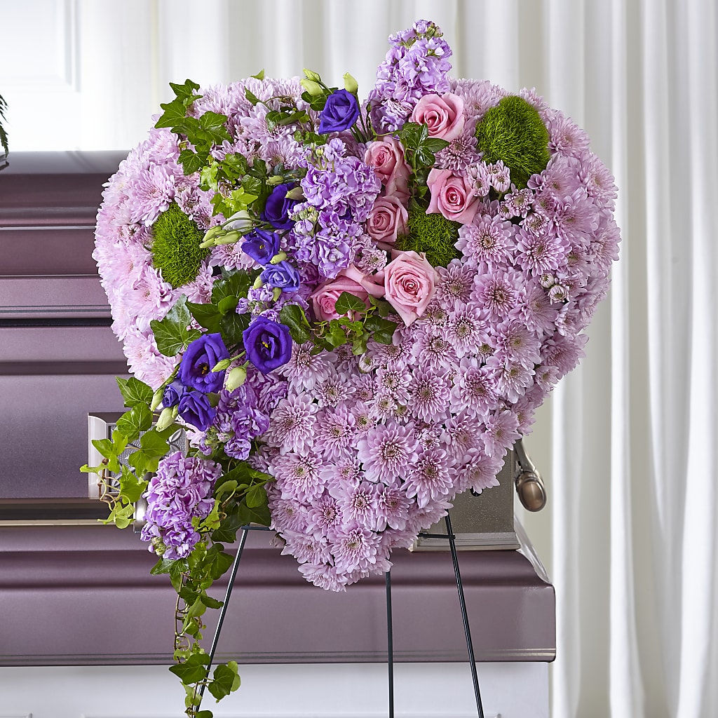 Treasured Love Standing Heart – Lynchburg Leo Wood Florist, Lynchburg VA