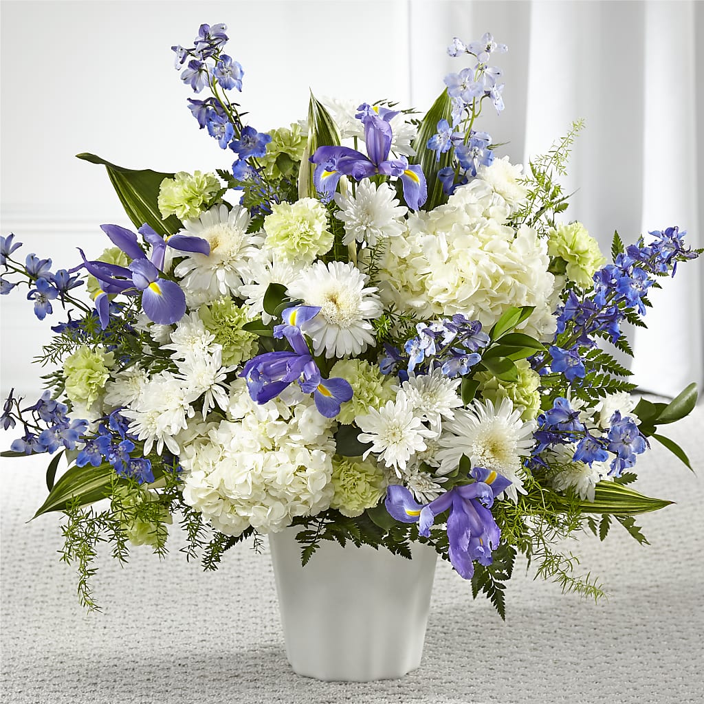 Soft Serenity Floor Basket – Lynchburg Leo Wood Florist, Lynchburg VA
