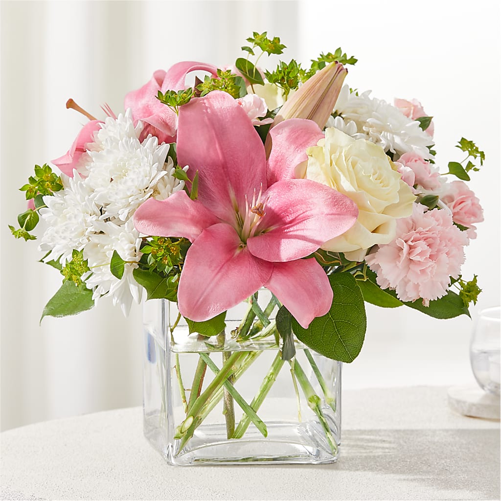 By Your Side Bouquet – Lynchburg Leo Wood Florist, Lynchburg VA