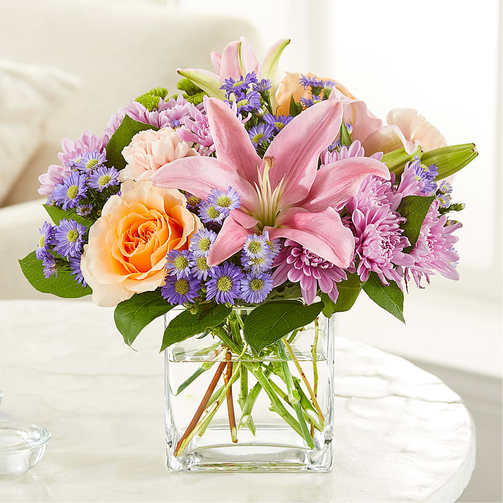 Delicate Details Bouquet – Lynchburg Leo Wood Florist, Lynchburg VA