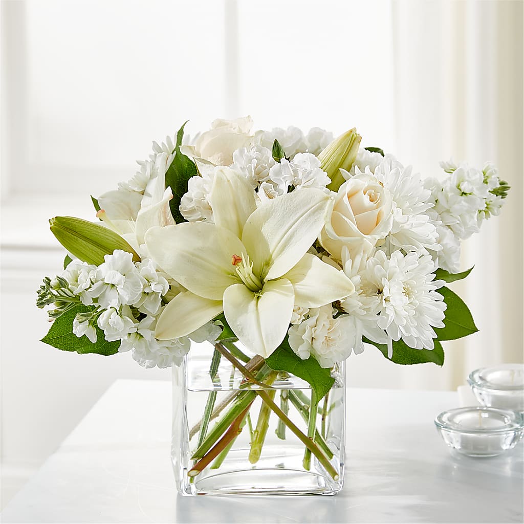 Gentle Breeze Bouquet – Lynchburg Leo Wood Florist, Lynchburg VA