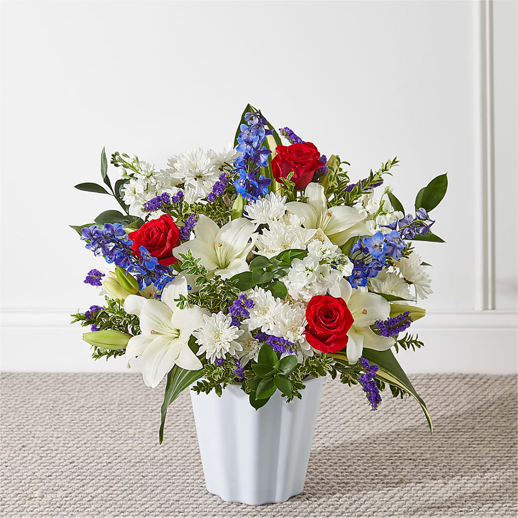 Consoled Floor Basket – Lynchburg Leo Wood Florist, Lynchburg VA