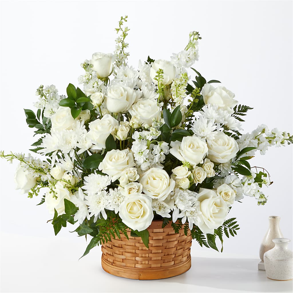 Heartfelt Condolences Arrangement – Lynchburg Leo Wood Florist, Lynchburg VA