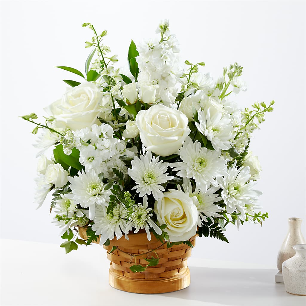 Heartfelt Condolences Arrangement – Lynchburg Leo Wood Florist, Lynchburg VA