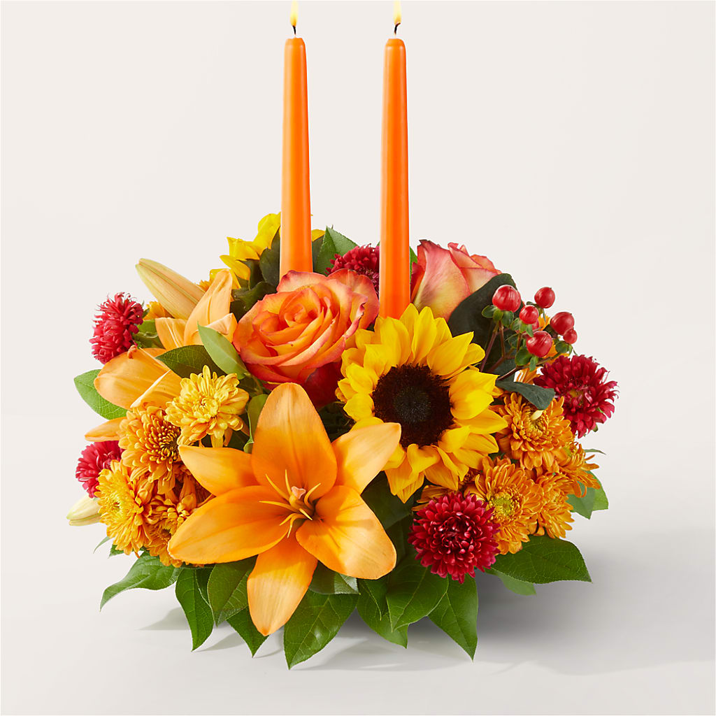Grateful Centerpiece – Lynchburg Leo Wood Florist, Lynchburg VA