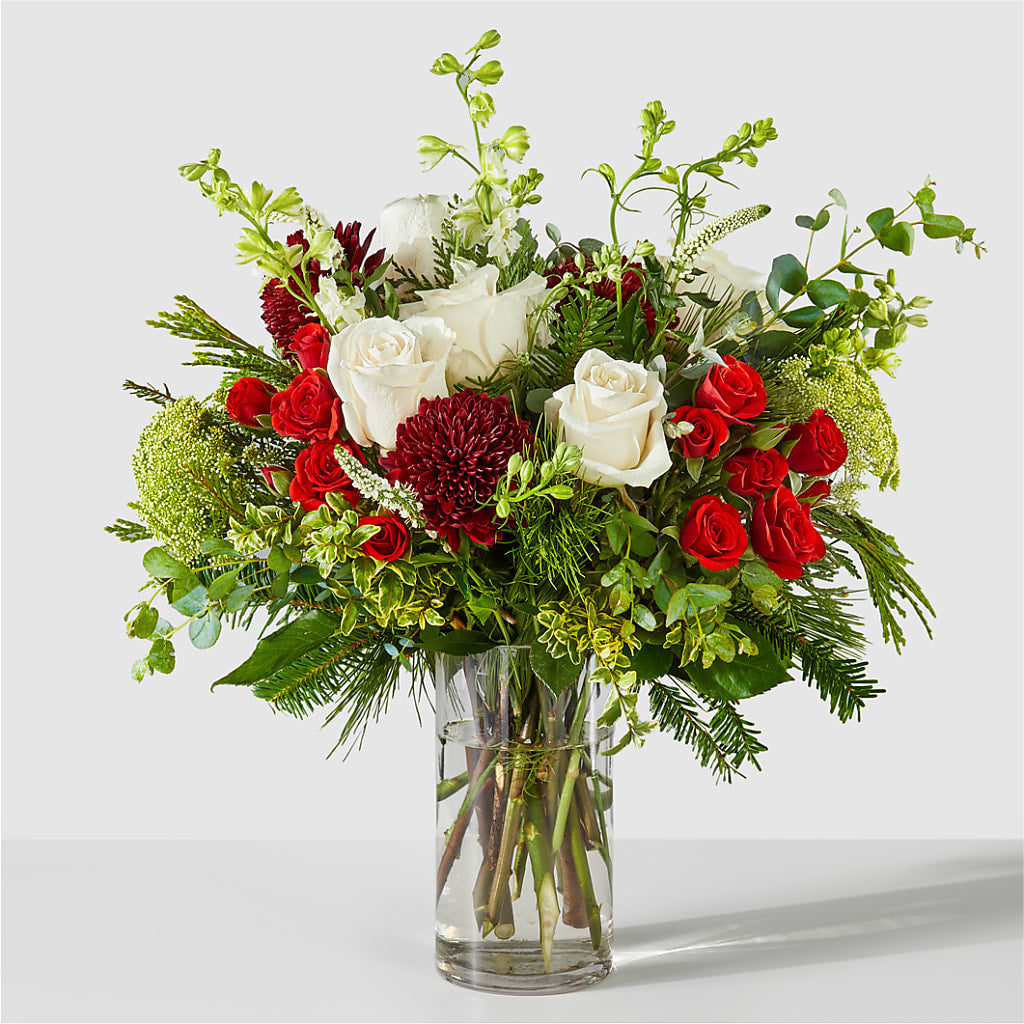 Favorite Traditions Bouquet – Lynchburg Leo Wood Florist, Lynchburg VA