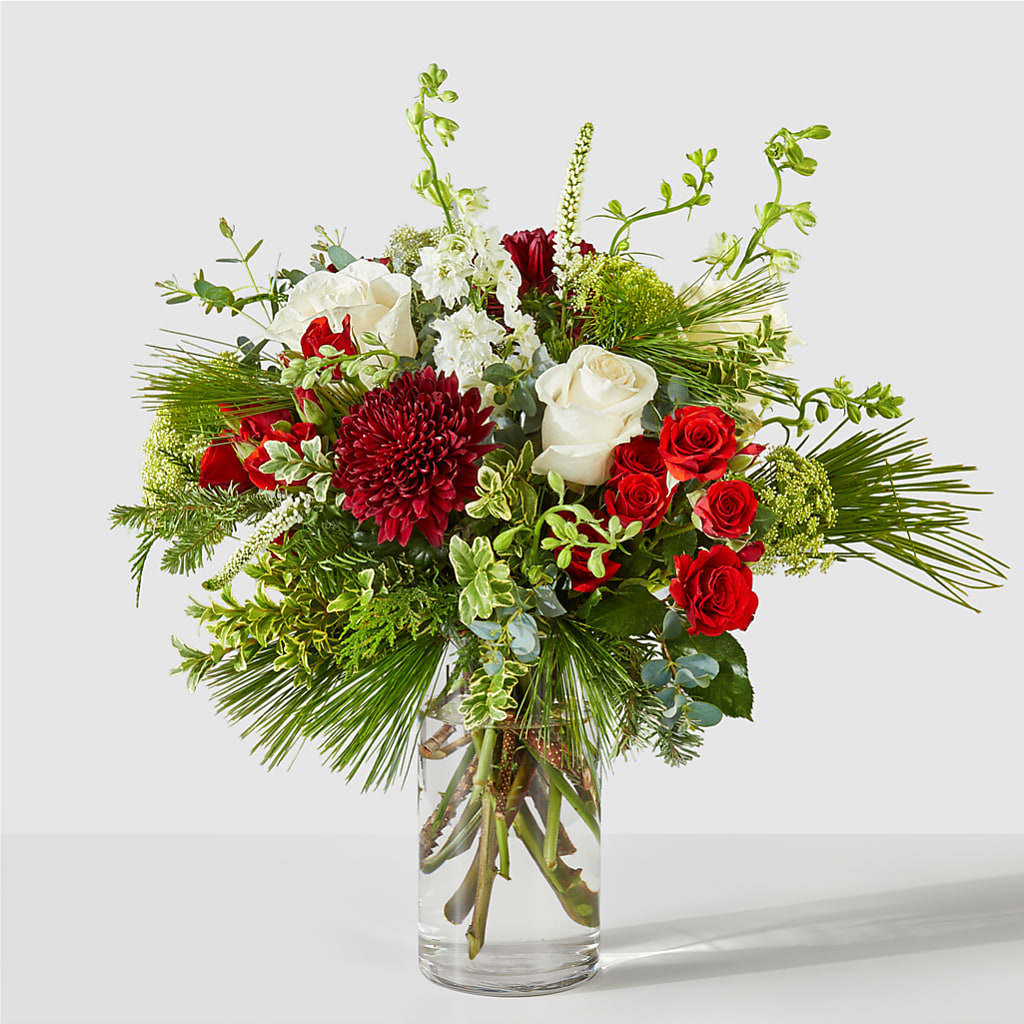 Favorite Traditions Bouquet – Lynchburg Leo Wood Florist, Lynchburg VA