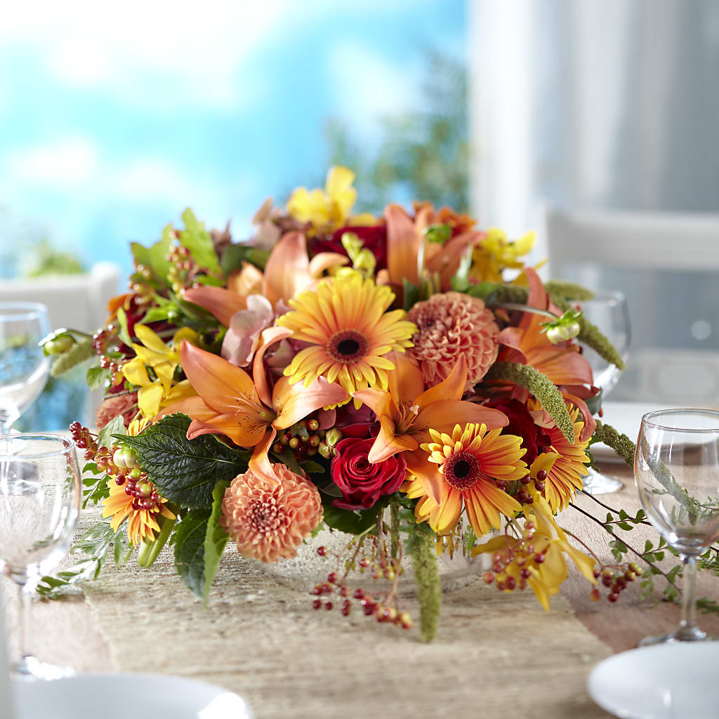 One and Only Centerpiece – Lynchburg Leo Wood Florist, Lynchburg VA