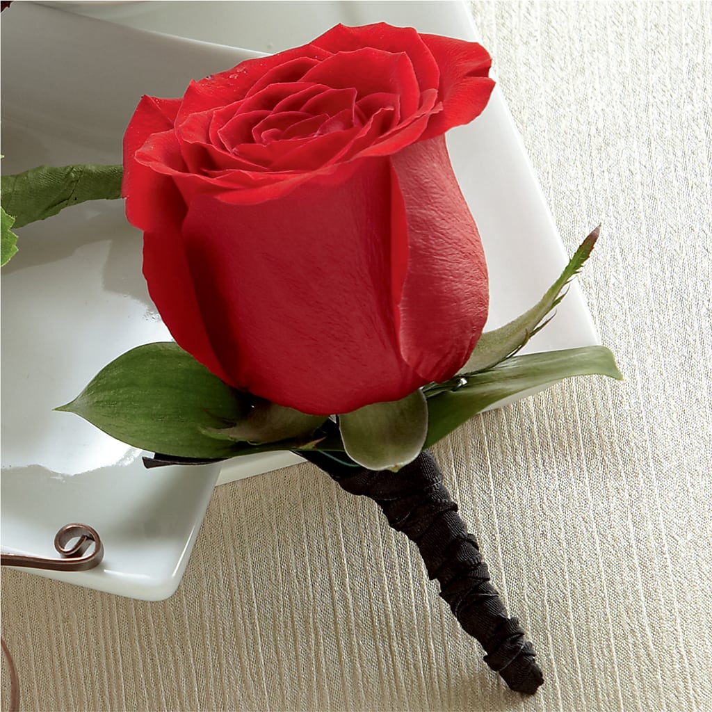 Red Rose Boutonniere – Lynchburg Leo Wood Florist, Lynchburg VA
