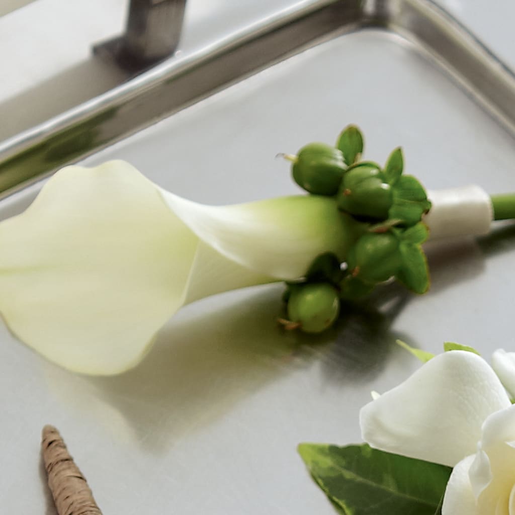 White Calla Boutonniere – Lynchburg Leo Wood Florist, Lynchburg VA