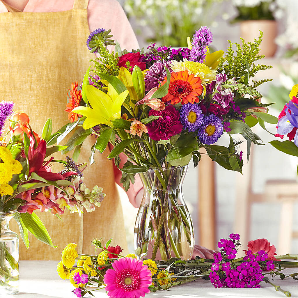 Bold & Bright – A Florist Original –  Lynchburg Leo Wood Florist, Lynchburg VA