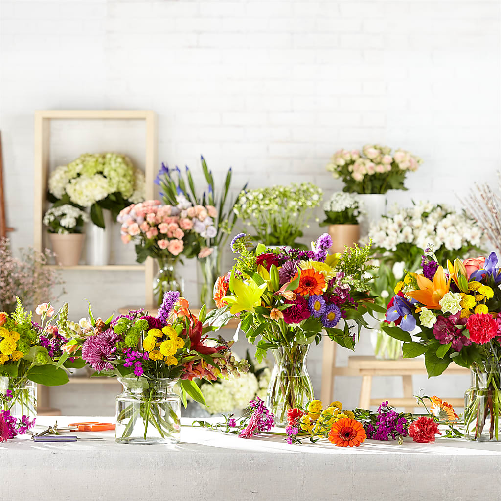 Bold & Bright – A Florist Original –  Lynchburg Leo Wood Florist, Lynchburg VA