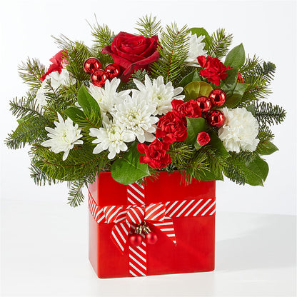 Presents Under the Tree Bouquet –  Lynchburg Leo Wood Florist, Lynchburg VA