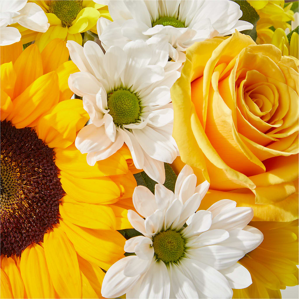 Be Happy Bouquet –  Lynchburg Leo Wood Florist, Lynchburg VA