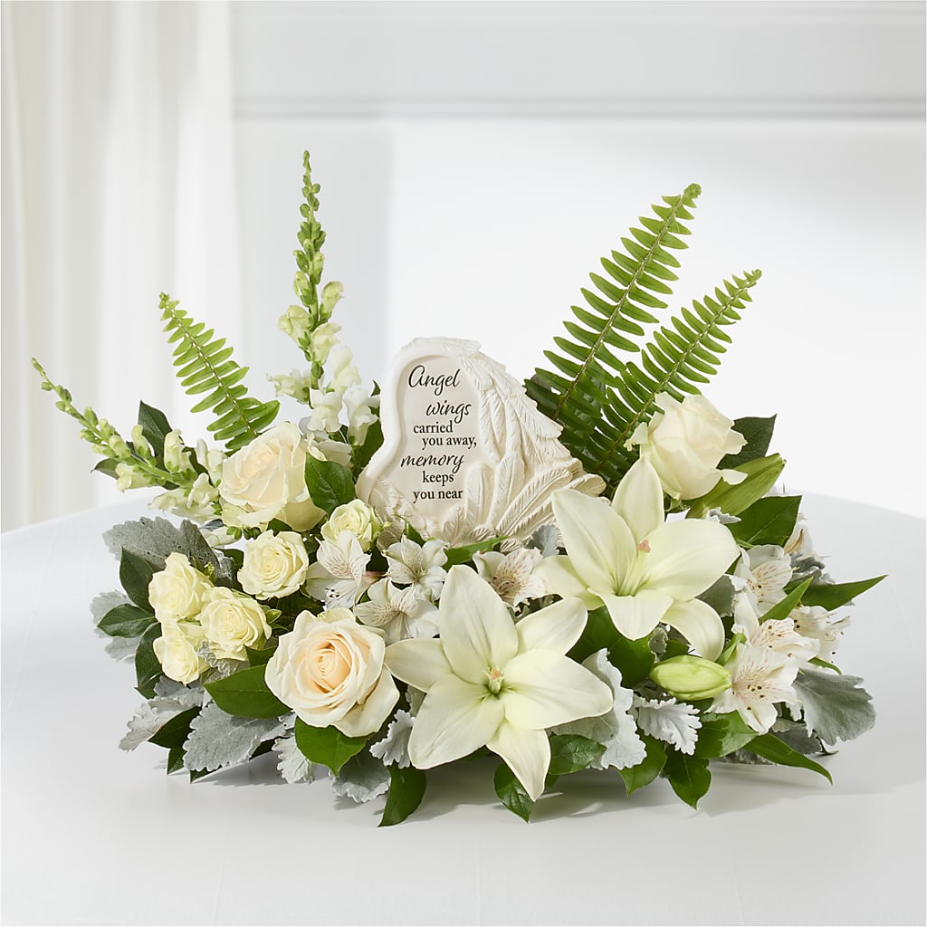 Holding You Close Arrangement –  Lynchburg Leo Wood Florist, Lynchburg VA