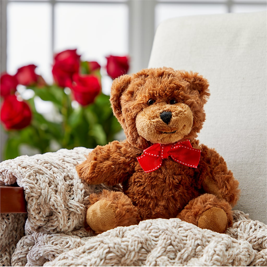 Romantic Long Stem Red Rose Bouquet Bundles –  Lynchburg Leo Wood Florist, Lynchburg VA