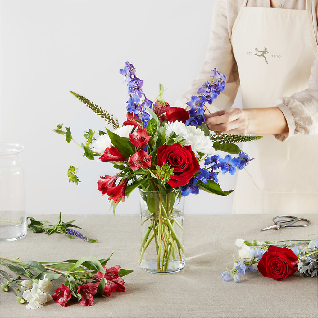 Star Spangled - A Florist Original –  Lynchburg Leo Wood Florist, Lynchburg VA
