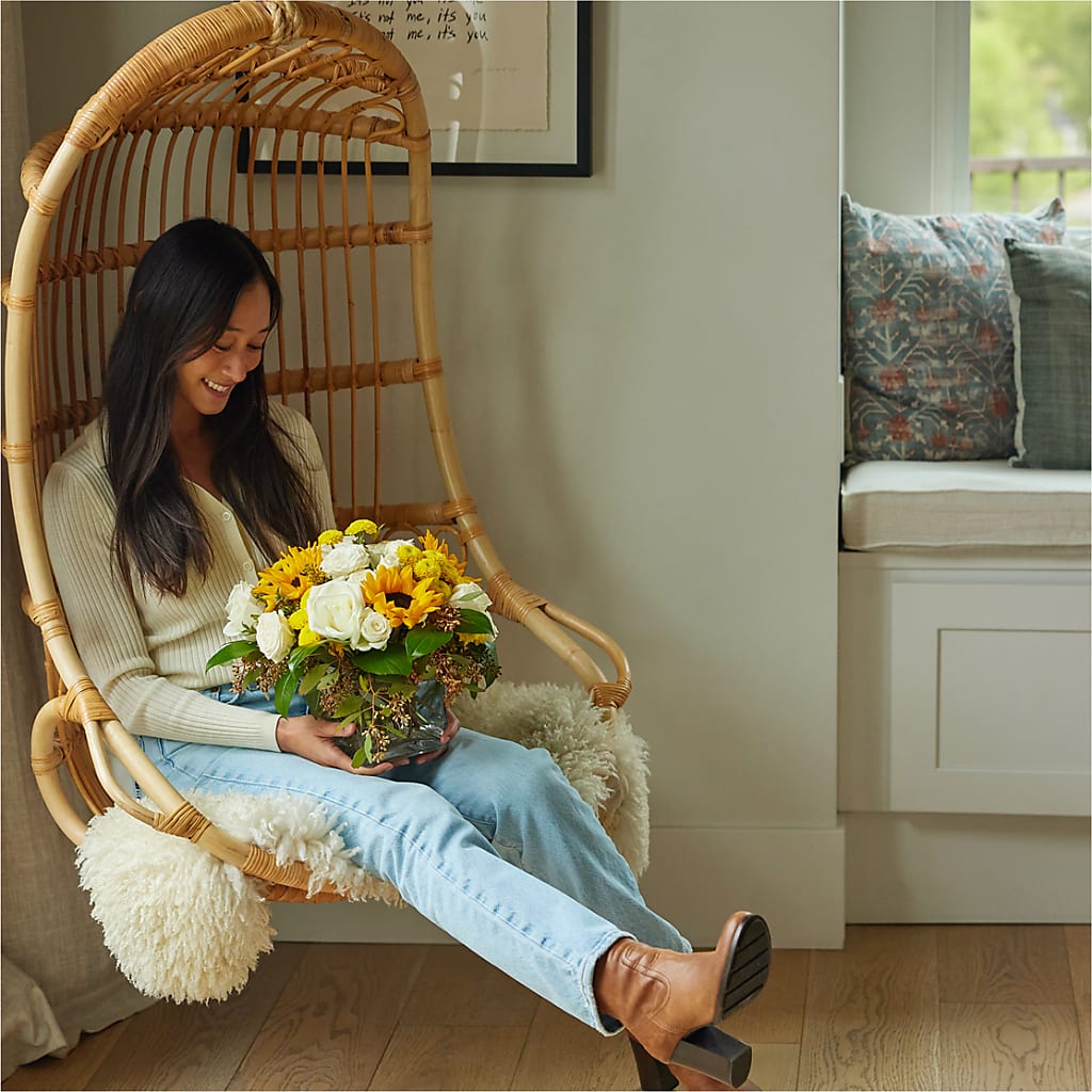 Luminous Morning Bouquet –  Lynchburg Leo Wood Florist, Lynchburg VA