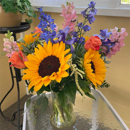 Rays of Life Bouquet –  Lynchburg Leo Wood Florist, Lynchburg VA