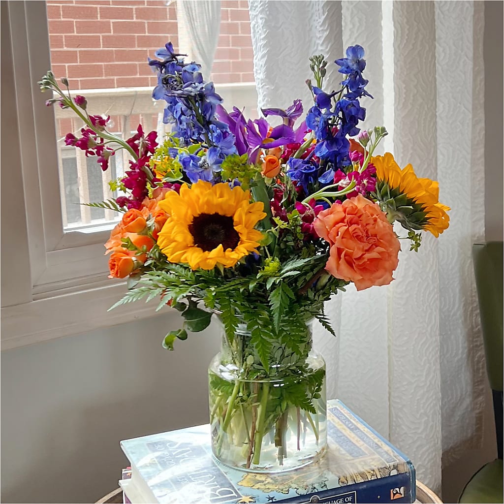 Rays of Life Bouquet –  Lynchburg Leo Wood Florist, Lynchburg VA