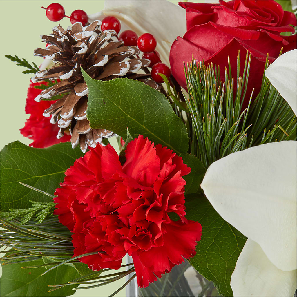 Glistening Icicles Bouquet –  Lynchburg Leo Wood Florist, Lynchburg VA