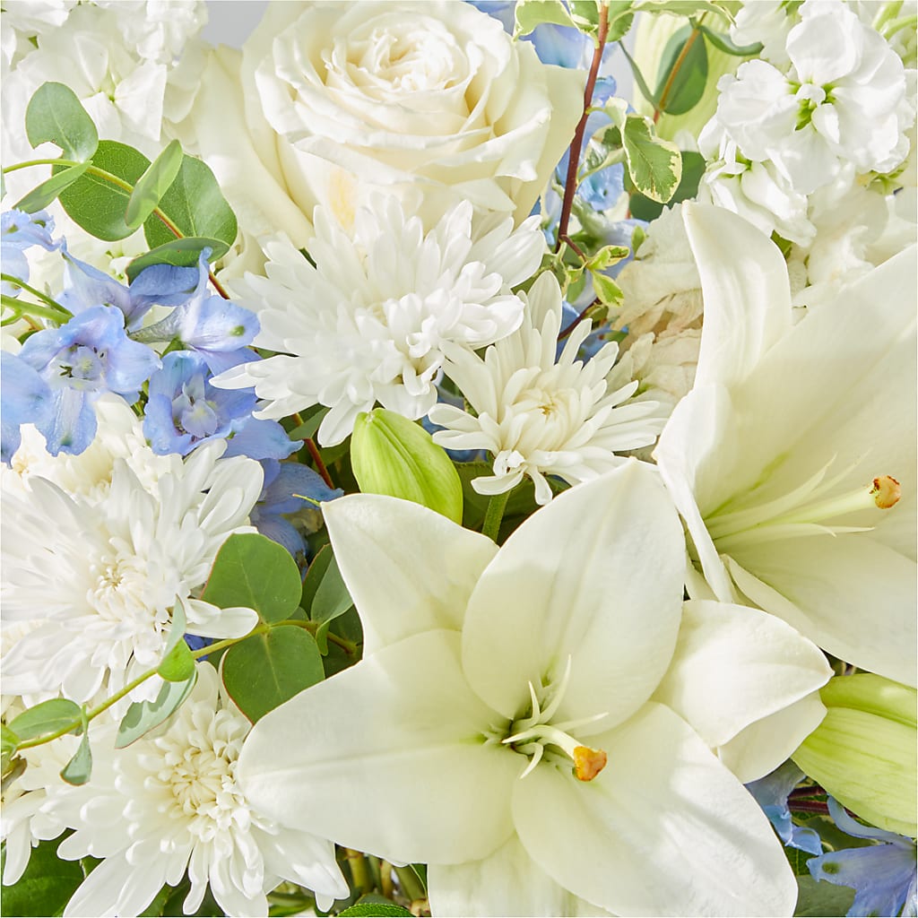 Peace of Mind Bouquet –  Lynchburg Leo Wood Florist, Lynchburg VA