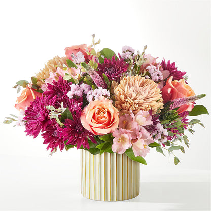 Berry Cobbler Bouquet with Ivory Vase –  Lynchburg Leo Wood Florist, Lynchburg VA