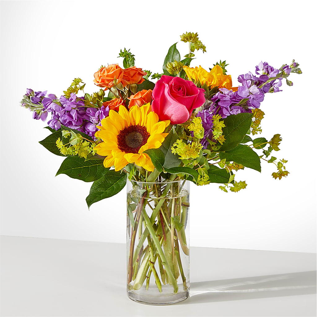 Vibrant Greetings Bouquet –  Lynchburg Leo Wood Florist, Lynchburg VA