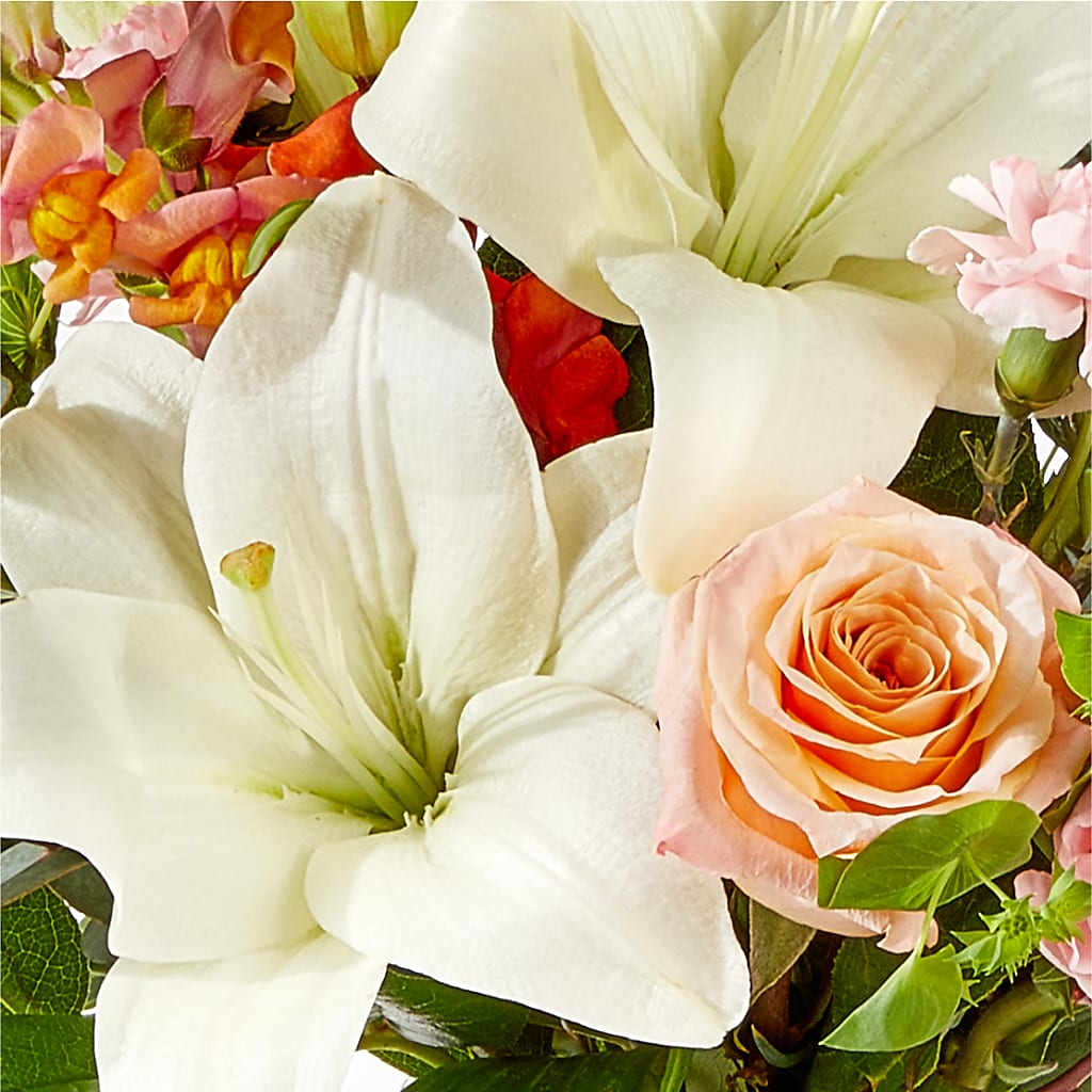 Grapefruit Splash Bouquet –  Lynchburg Leo Wood Florist, Lynchburg VA